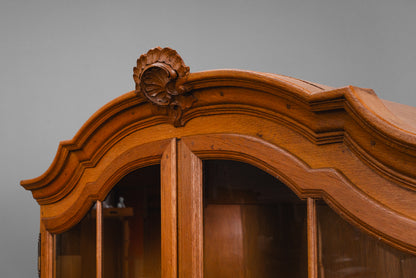 Wunderschöner Vitrinenschrank im Barock Stil