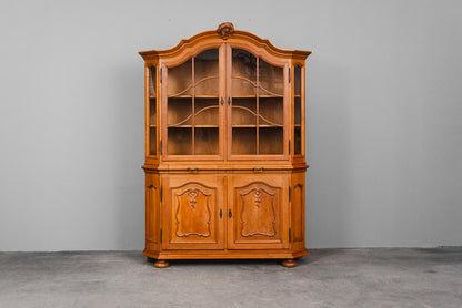 Wunderschöner Vitrinenschrank im Barock Stil