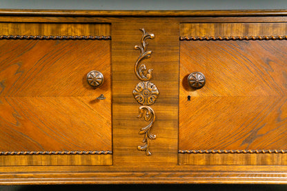 Schönes Art Déco Sideboard