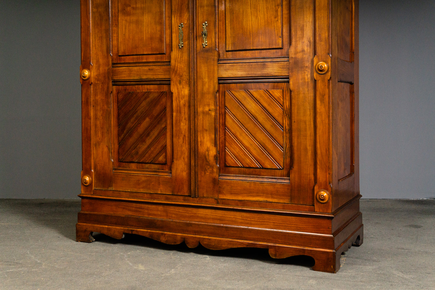 Wunderschöner Biedermeier Kleiderschrank