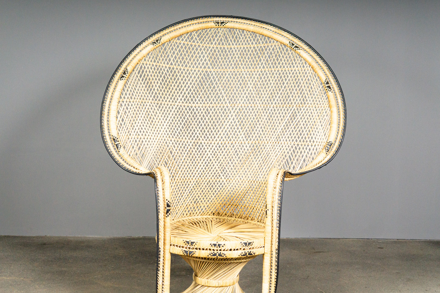 Wunderschöner Peacock Stuhl