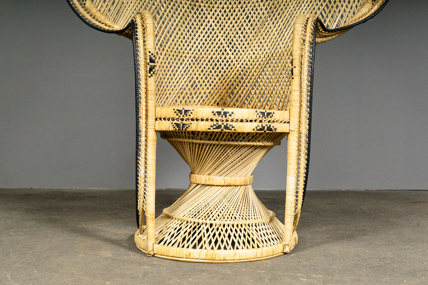 Wunderschöner Peacock Stuhl