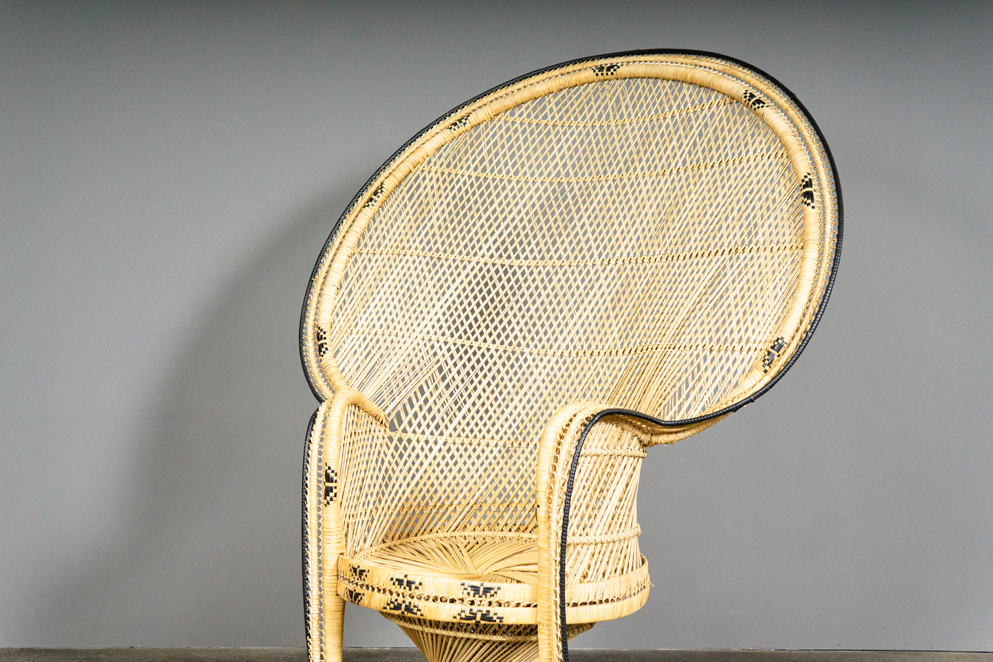 Wunderschöner Peacock Stuhl