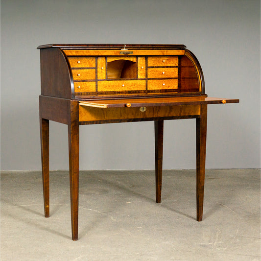 kleiner Sekretär im Biedermeier Stil