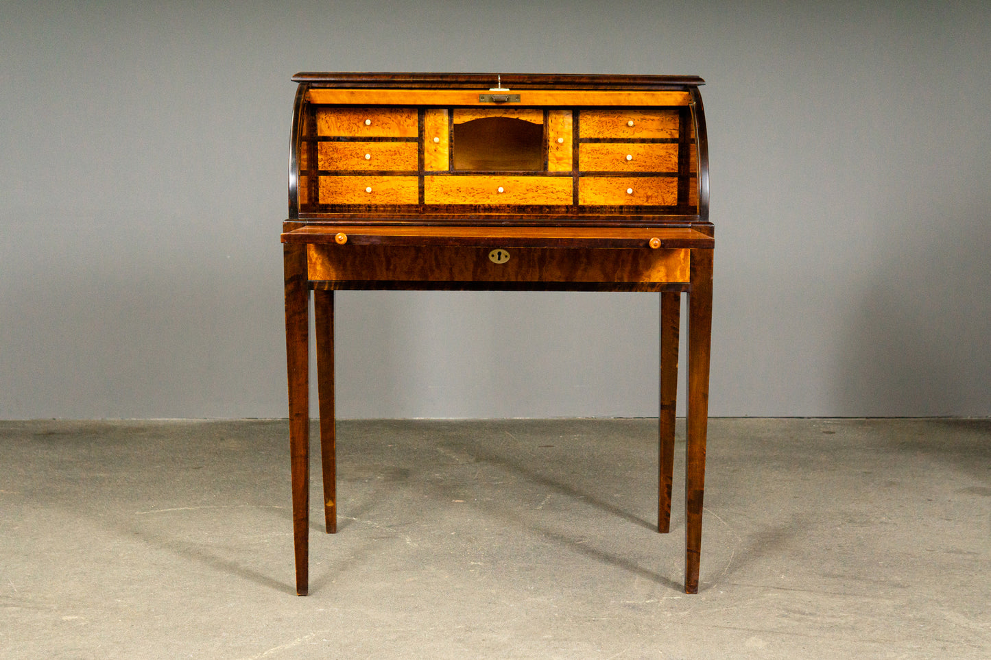 kleiner Sekretär im Biedermeier Stil