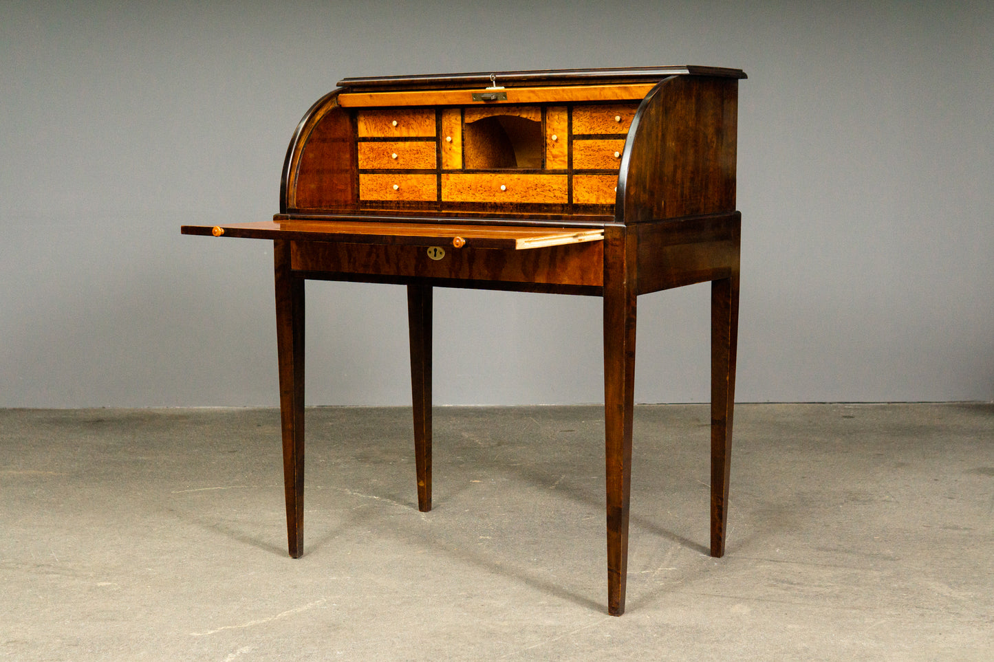 kleiner Sekretär im Biedermeier Stil
