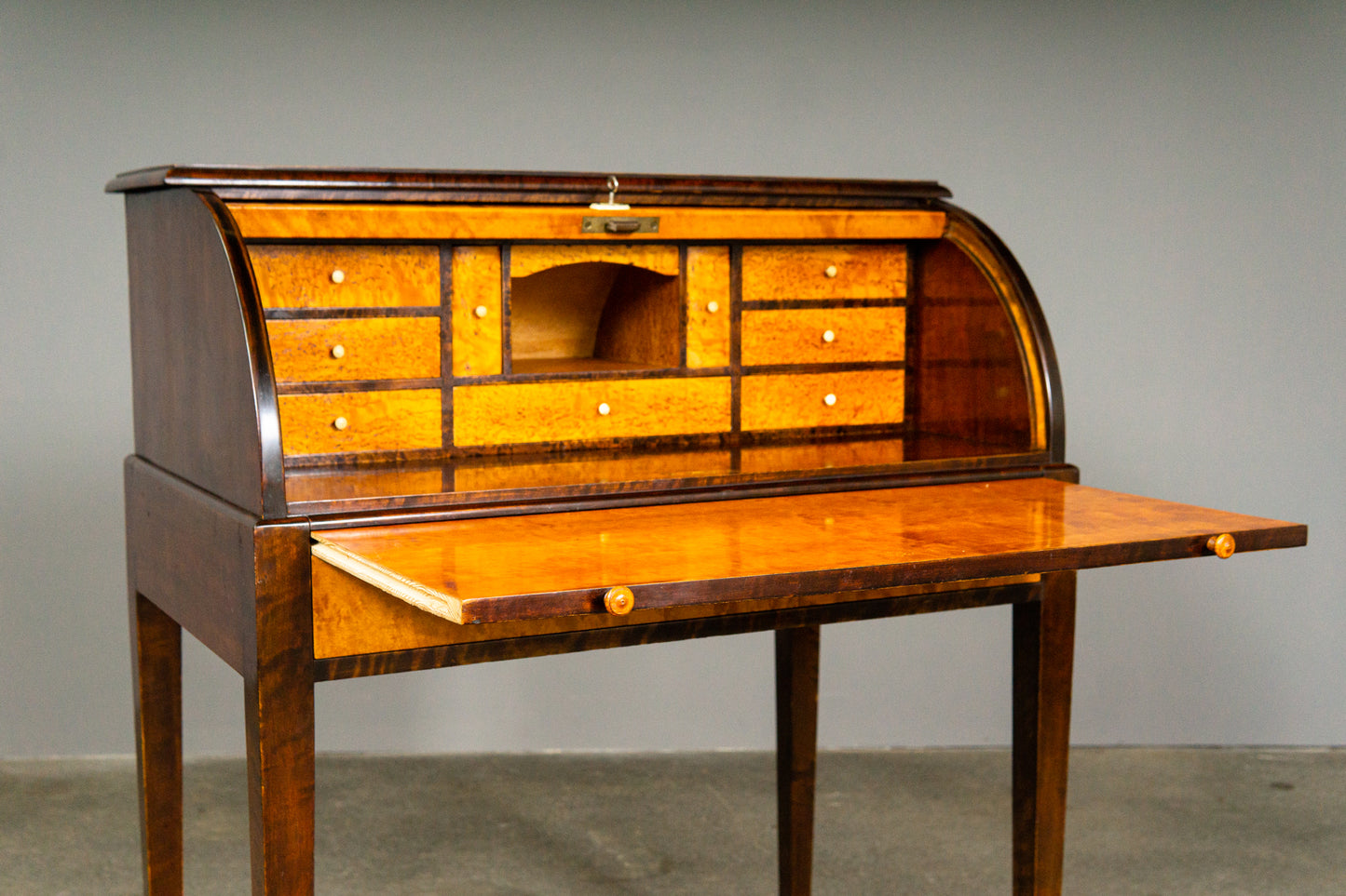 kleiner Sekretär im Biedermeier Stil