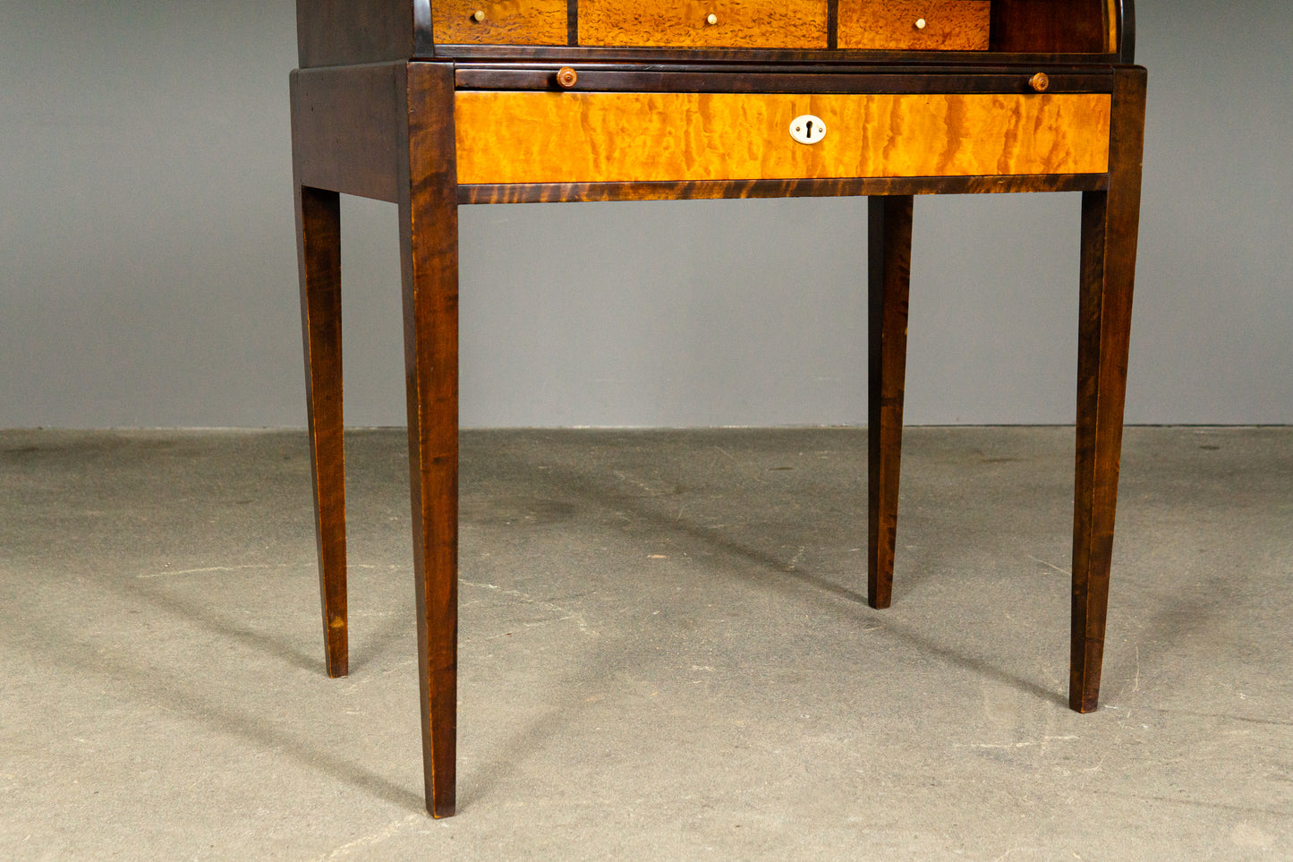kleiner Sekretär im Biedermeier Stil