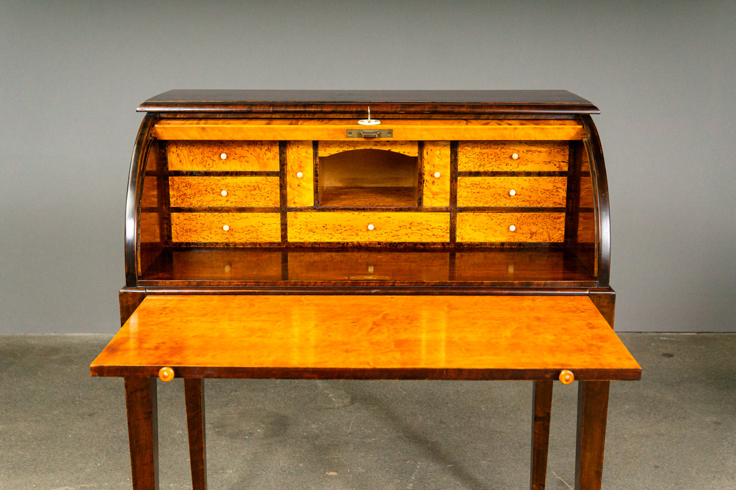 kleiner Sekretär im Biedermeier Stil