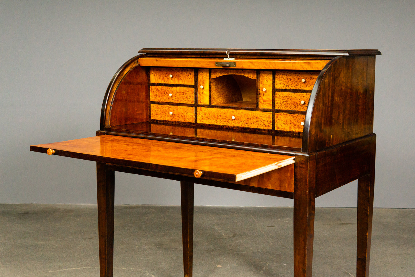 kleiner Sekretär im Biedermeier Stil