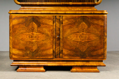Beeindruckender Art Déco Vitrinenschrank