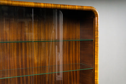 Beeindruckender Art Déco Vitrinenschrank