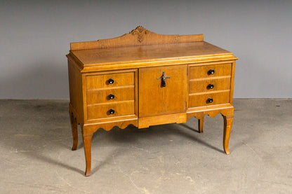 Elegante Jugendstil Anrichte