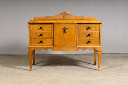 Elegante Jugendstil Anrichte
