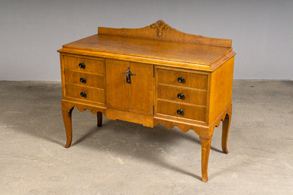 Elegante Jugendstil Anrichte