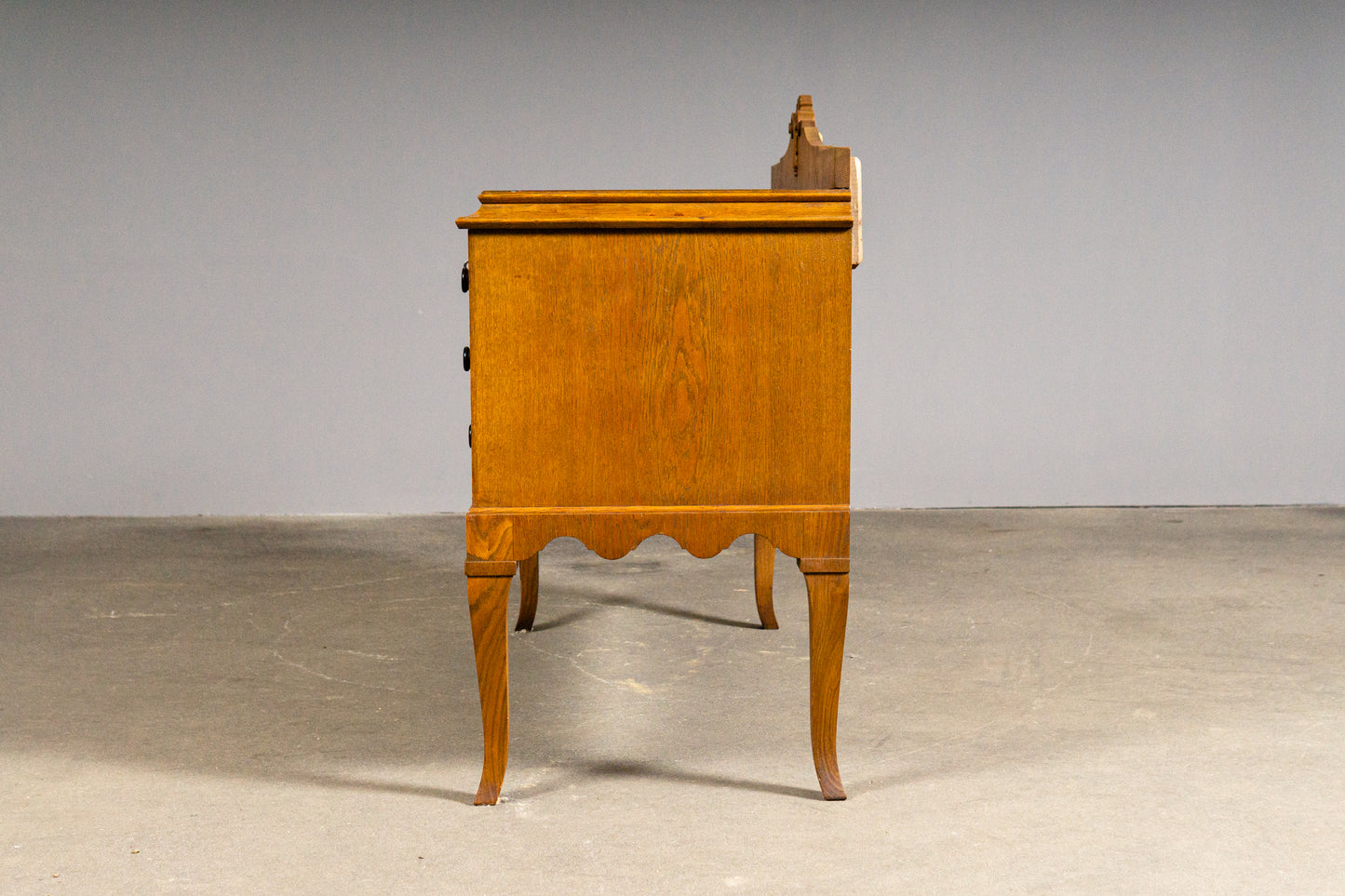 Elegante Jugendstil Anrichte