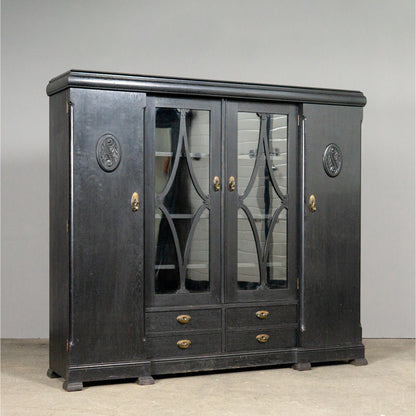 Schöner Jugendstil Bücherschrank