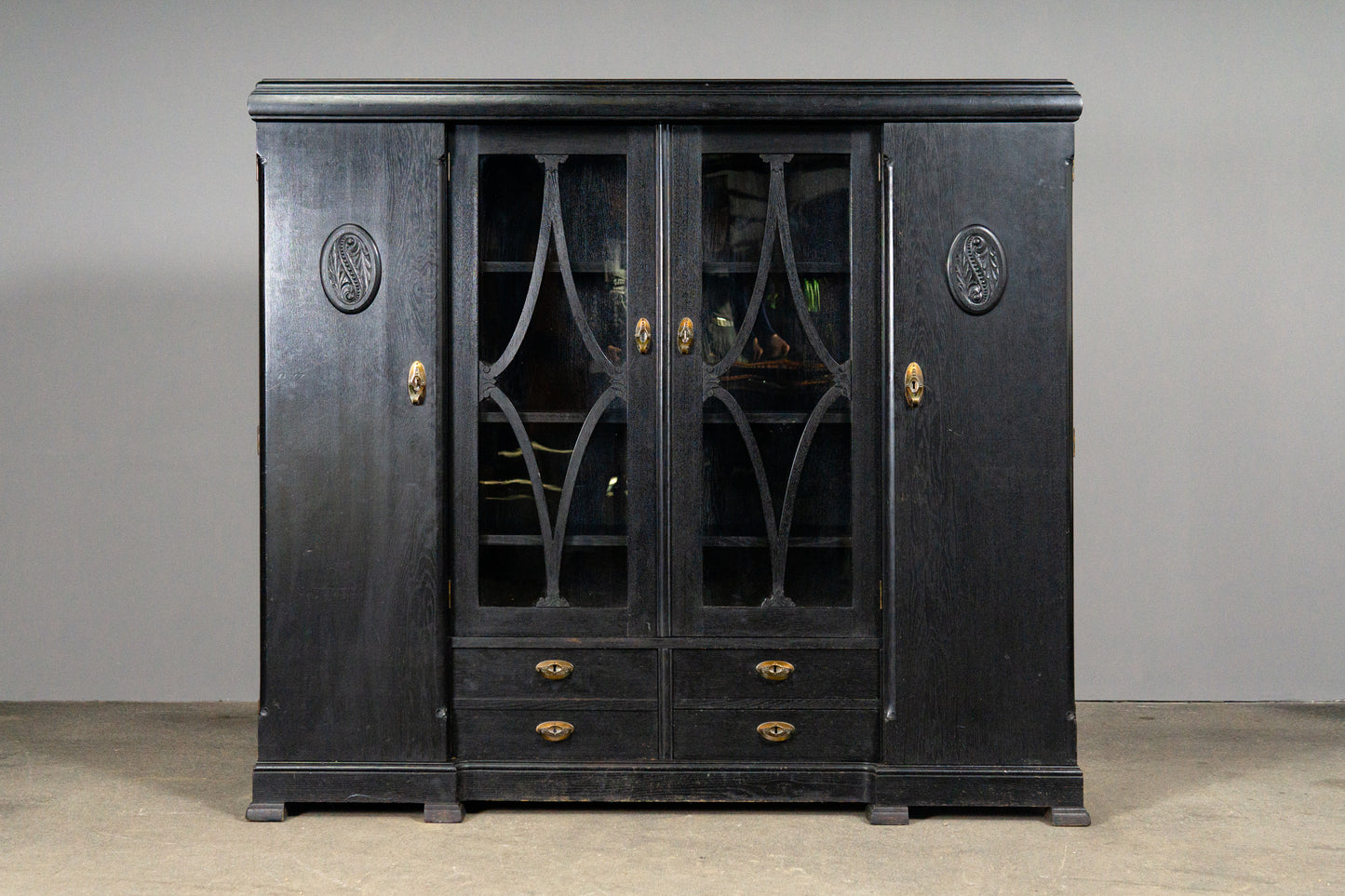 Schöner Jugendstil Bücherschrank