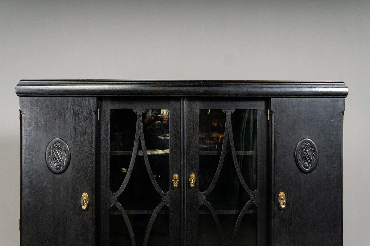 Schöner Jugendstil Bücherschrank