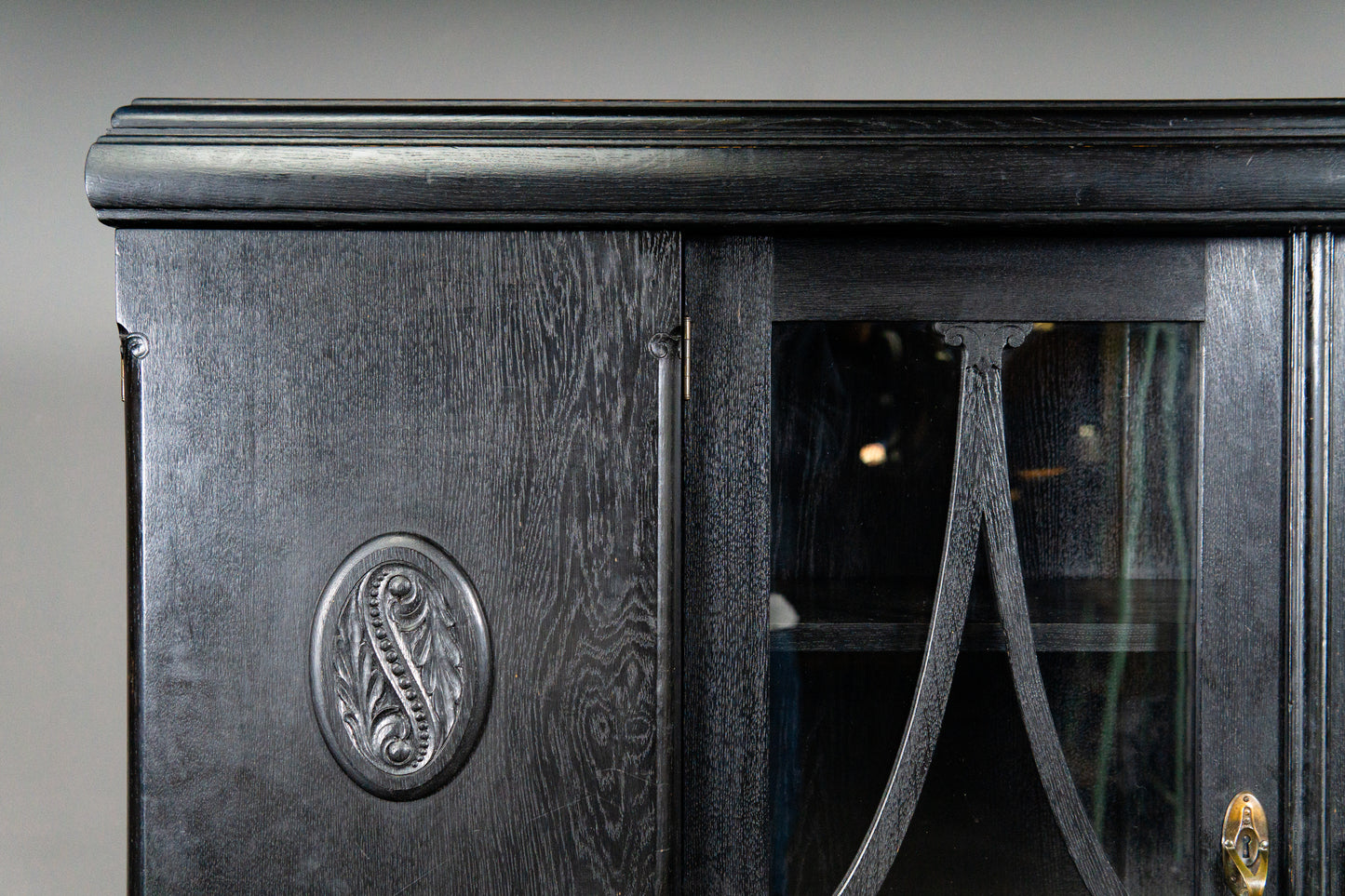 Schöner Jugendstil Bücherschrank