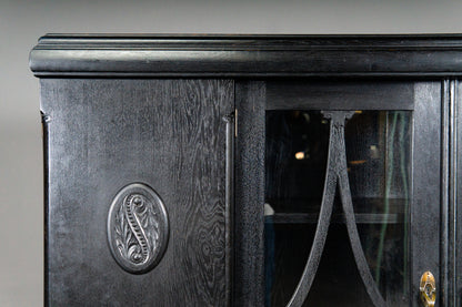 Schöner Jugendstil Bücherschrank