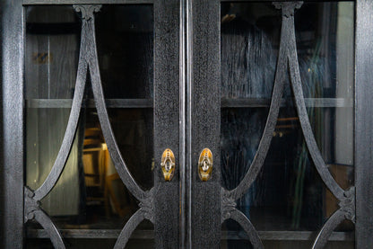 Schöner Jugendstil Bücherschrank