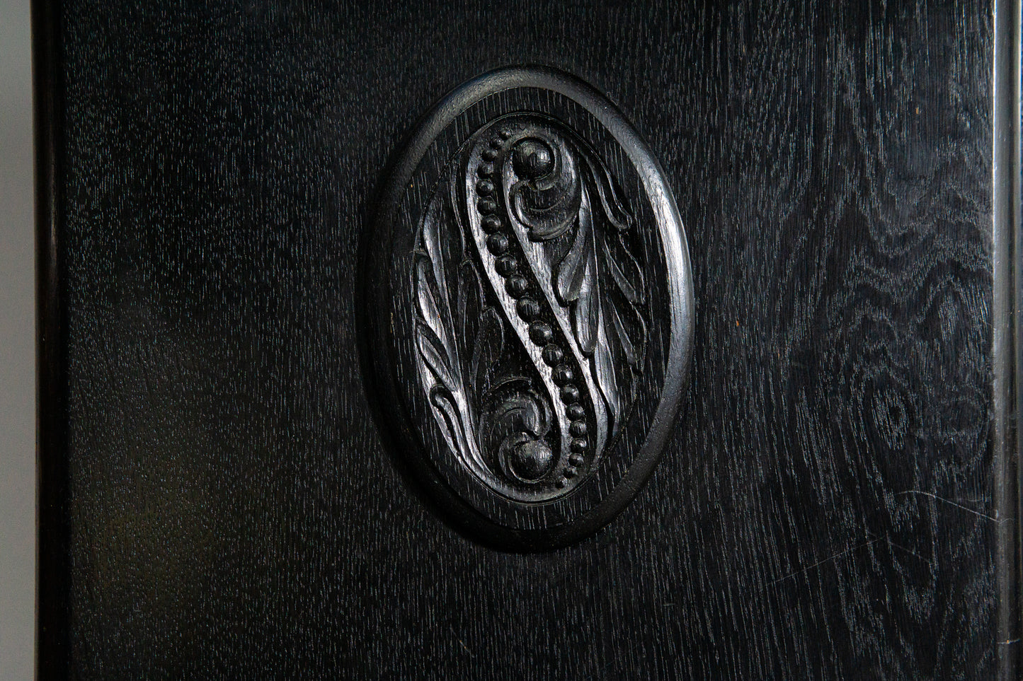 Schöner Jugendstil Bücherschrank