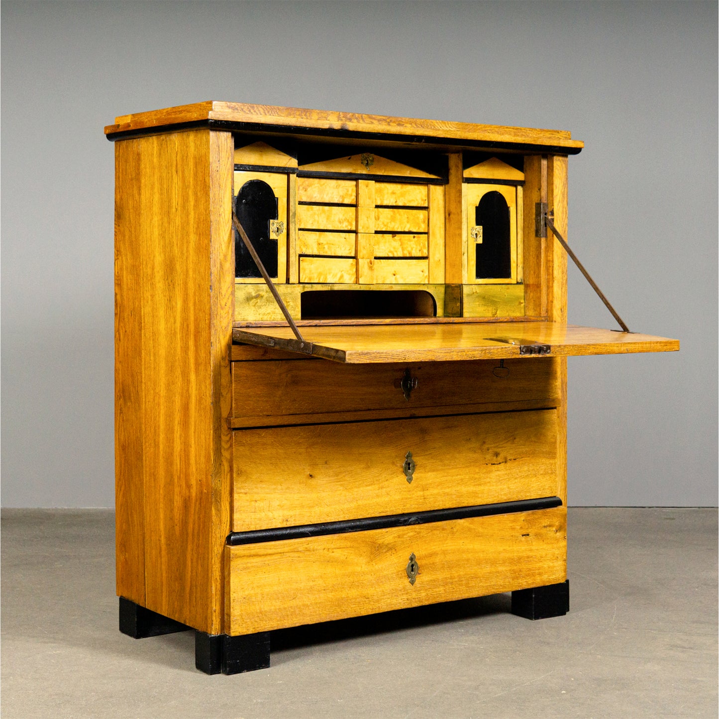 Stilvoller Biedermeier Sekretär