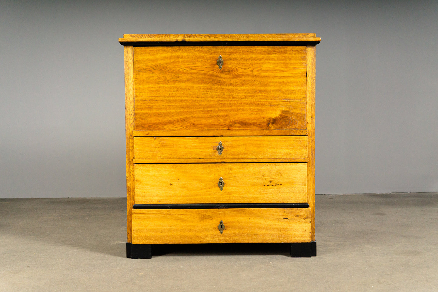 Stilvoller Biedermeier Sekretär