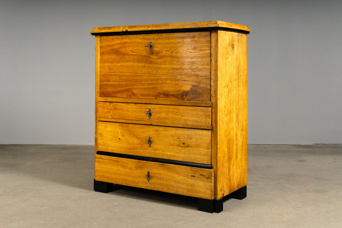 Stilvoller Biedermeier Sekretär