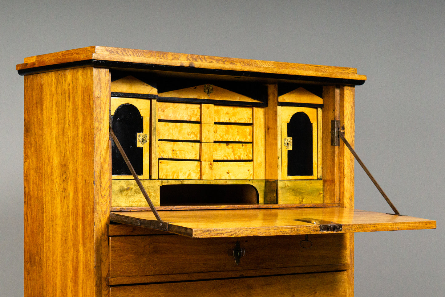 Stilvoller Biedermeier Sekretär