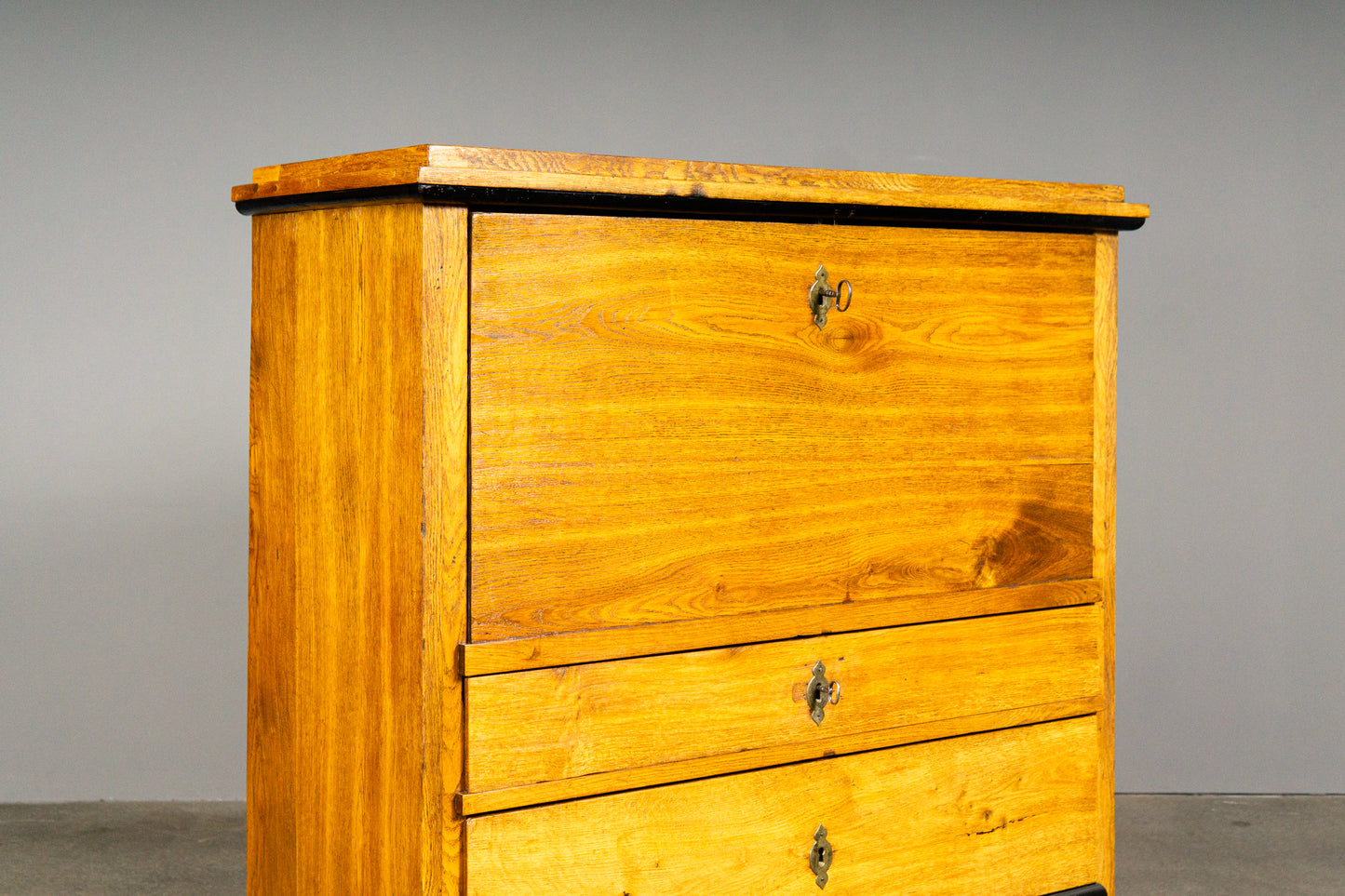 Stilvoller Biedermeier Sekretär