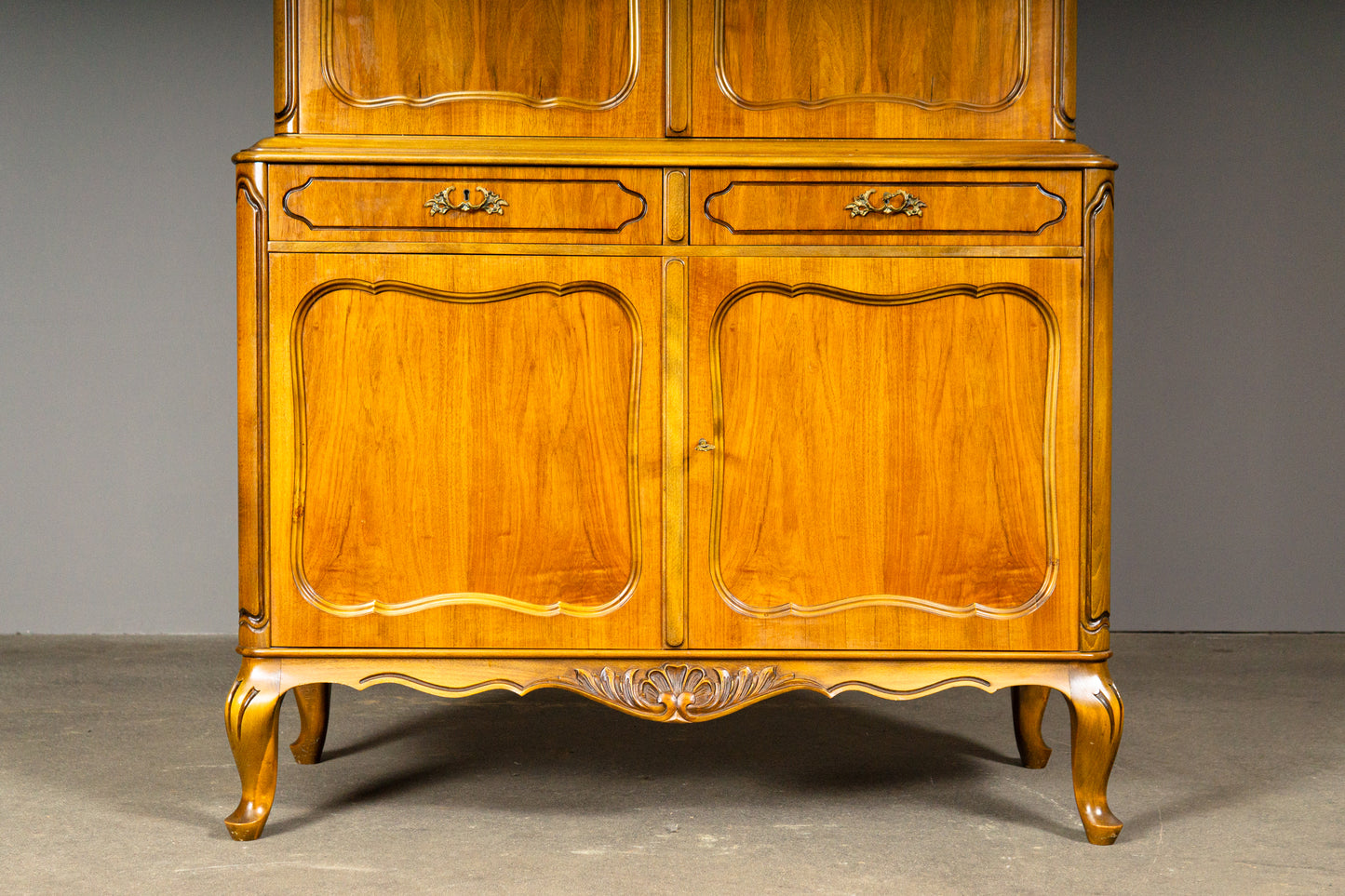 Schöner Buffetschrank im Barockstil