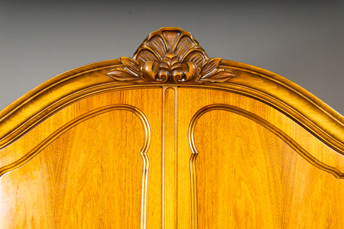 Schöner Buffetschrank im Barockstil