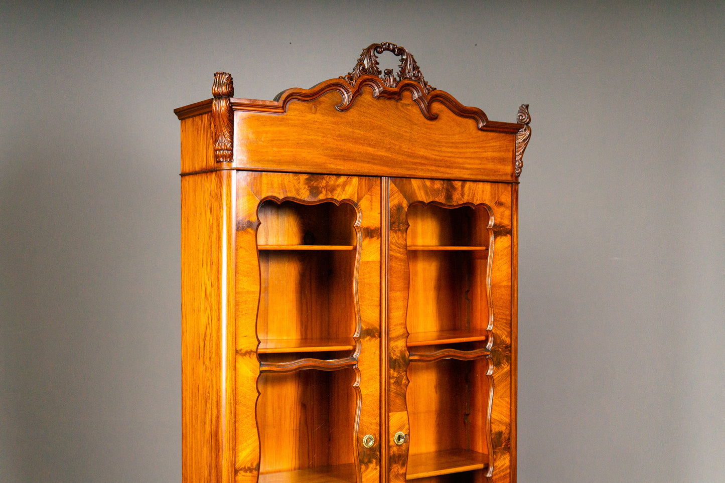 Elegante Louis Philippe Vitrine