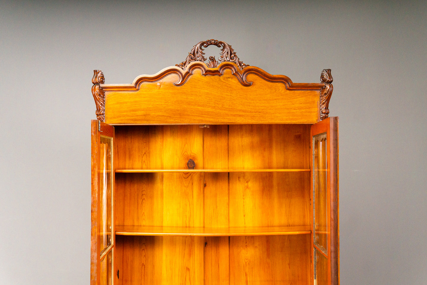 Elegante Louis Philippe Vitrine