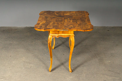Elegante Konsole im Biedermeier Stil