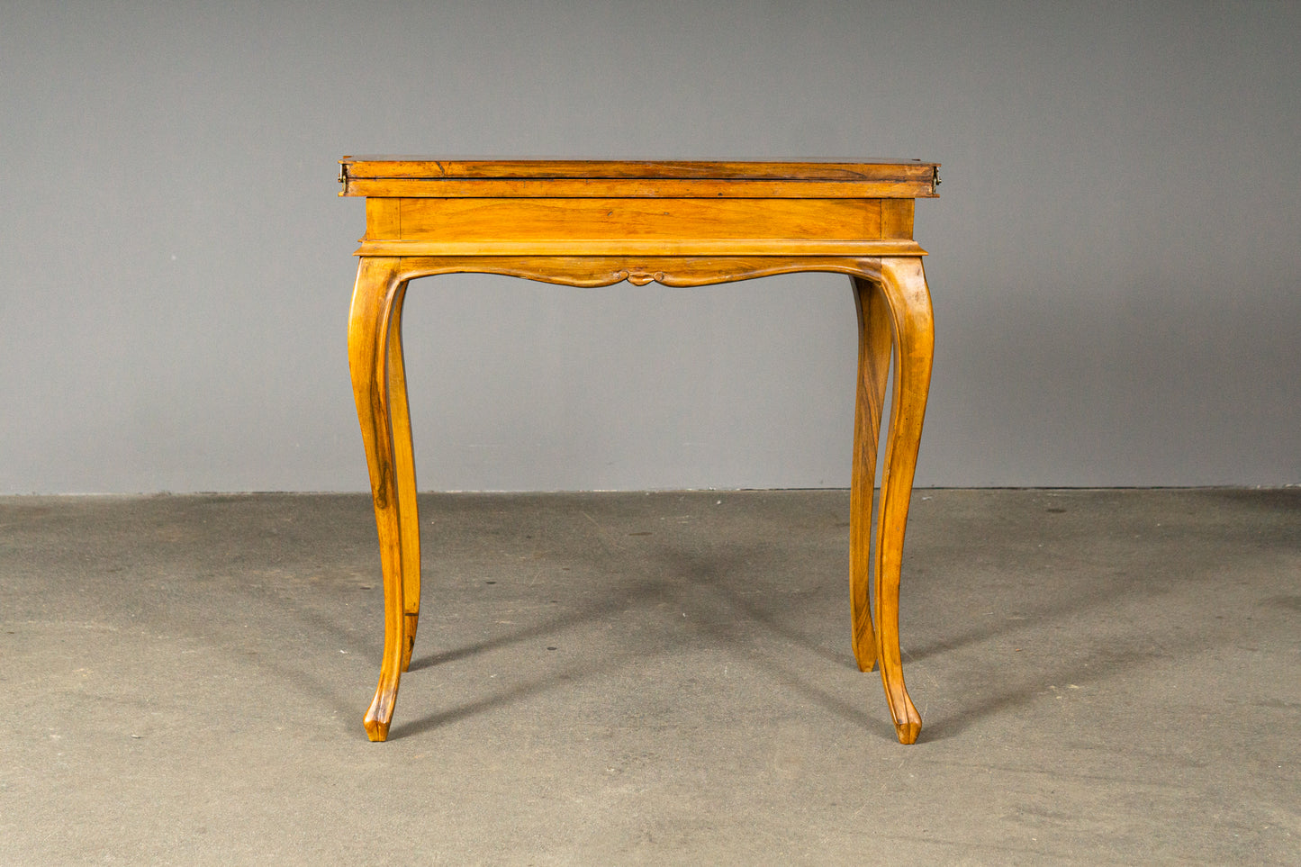 Elegante Konsole im Biedermeier Stil