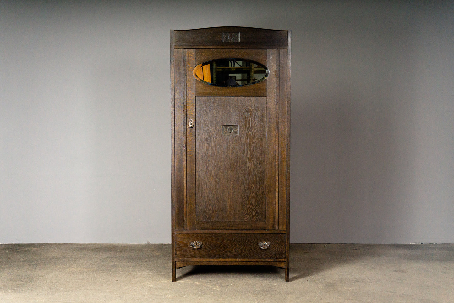 Schöner Jugendstil Schrank