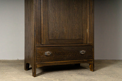 Schöner Jugendstil Schrank