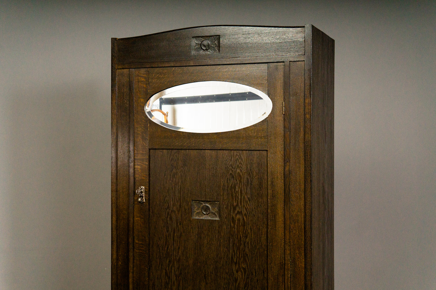 Schöner Jugendstil Schrank