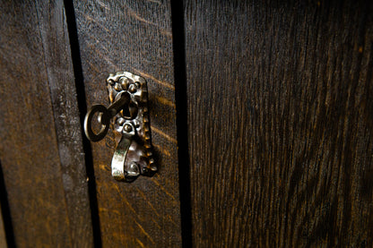 Schöner Jugendstil Schrank