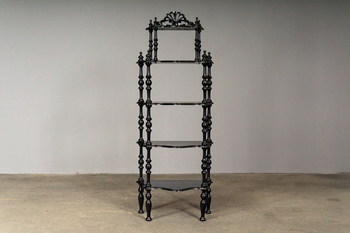 Elegante Gründerzeit Etagere
