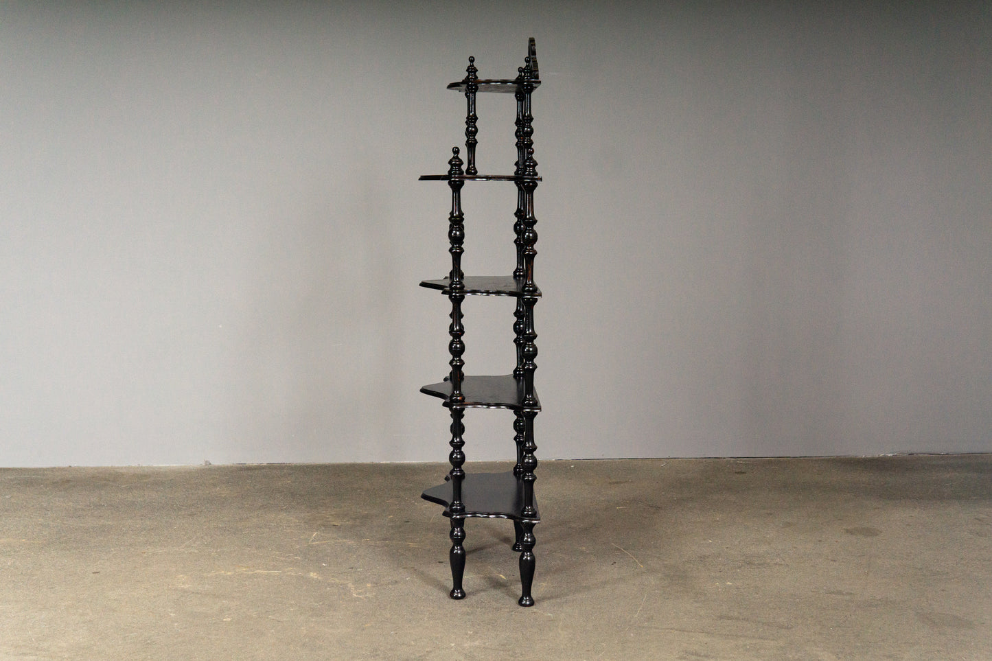 Elegante Gründerzeit Etagere