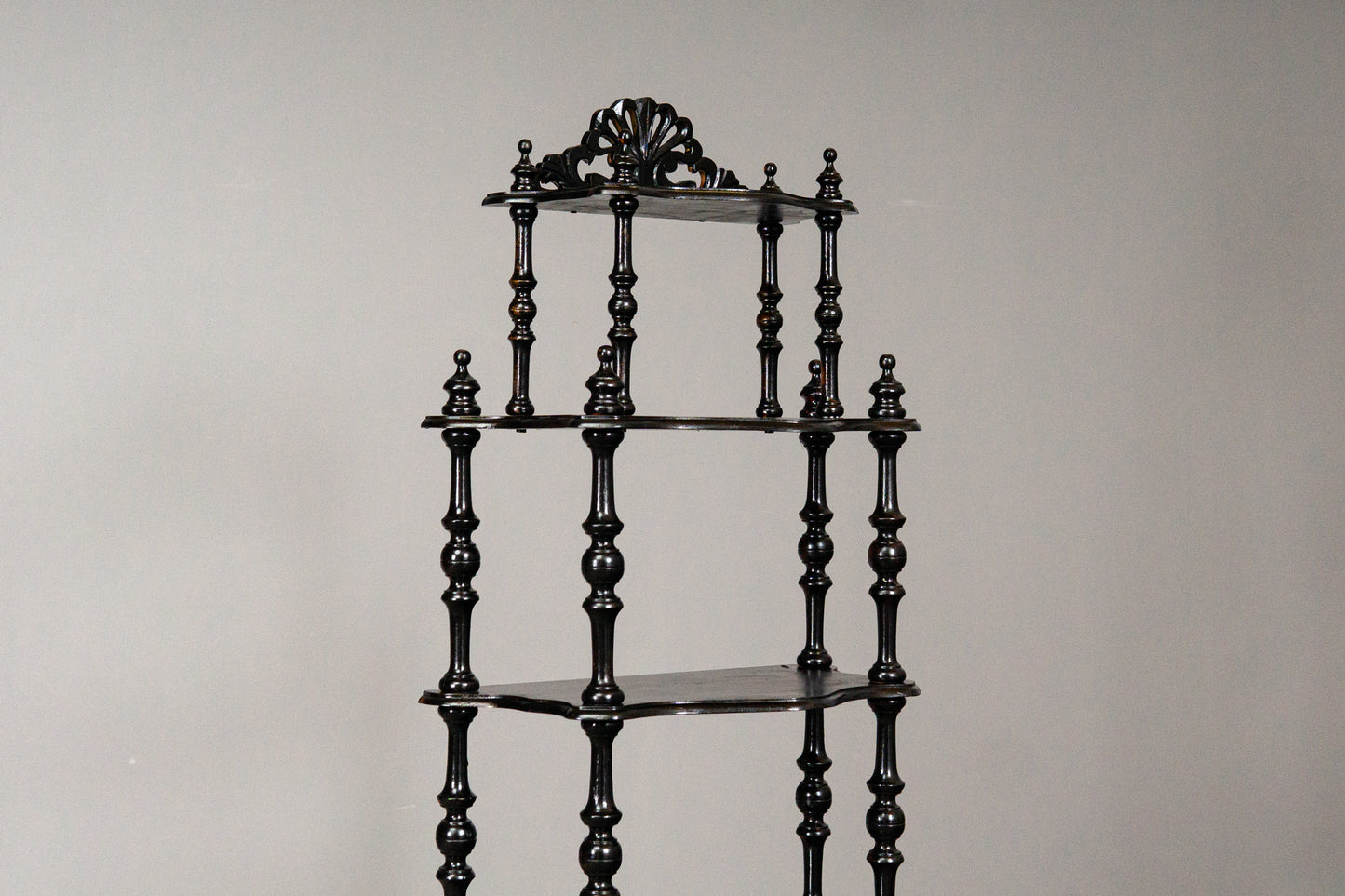 Elegante Gründerzeit Etagere
