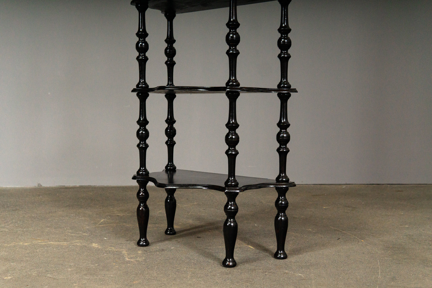 Elegante Gründerzeit Etagere