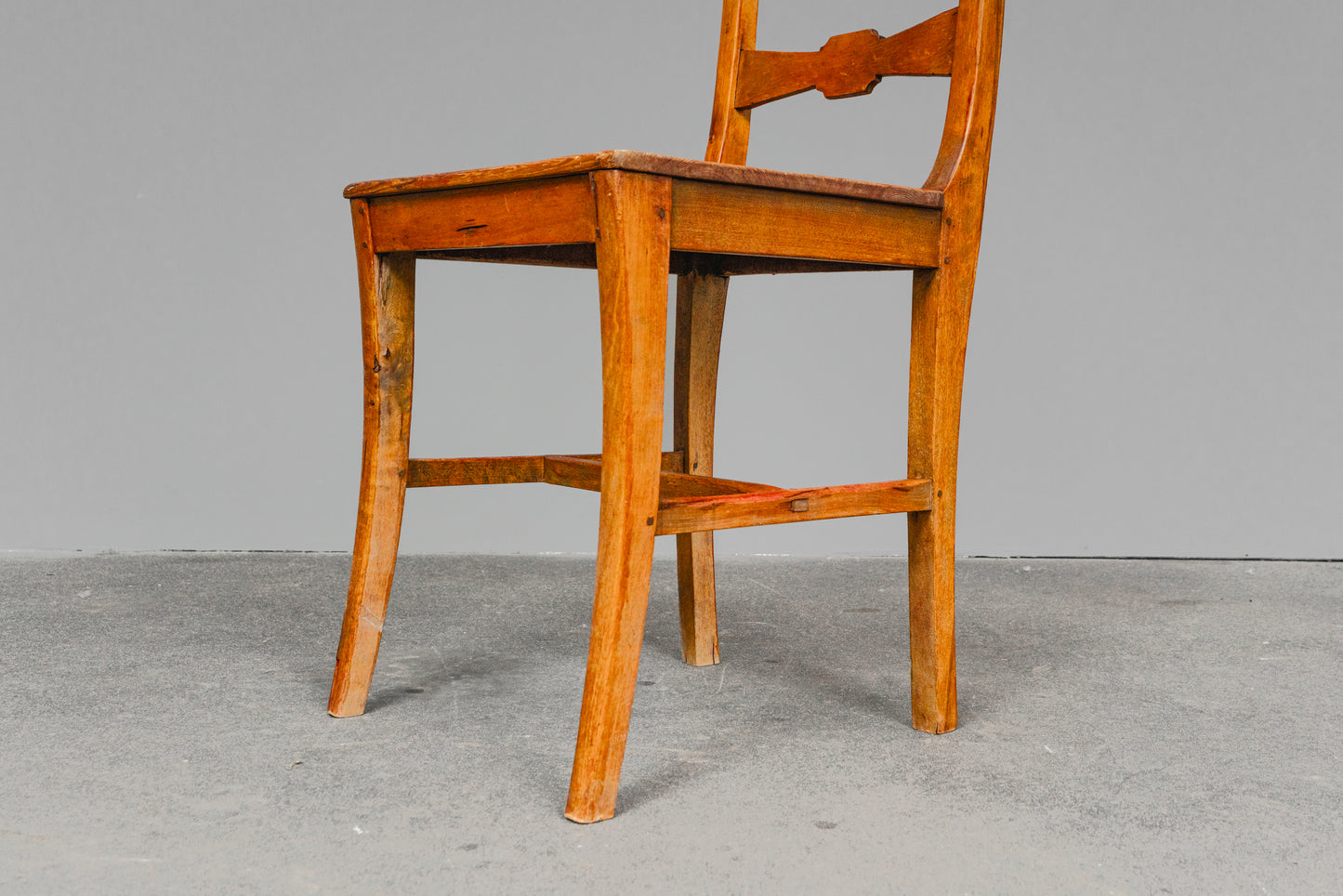 Schlichtes Paar Biedermeier Stühle