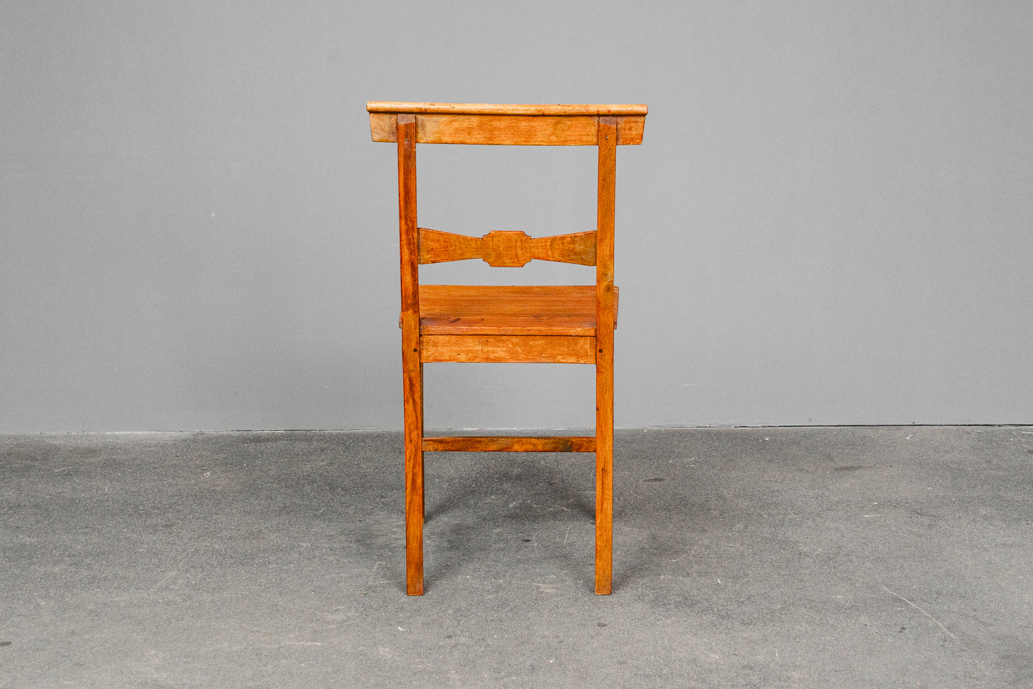 Schlichtes Paar Biedermeier Stühle