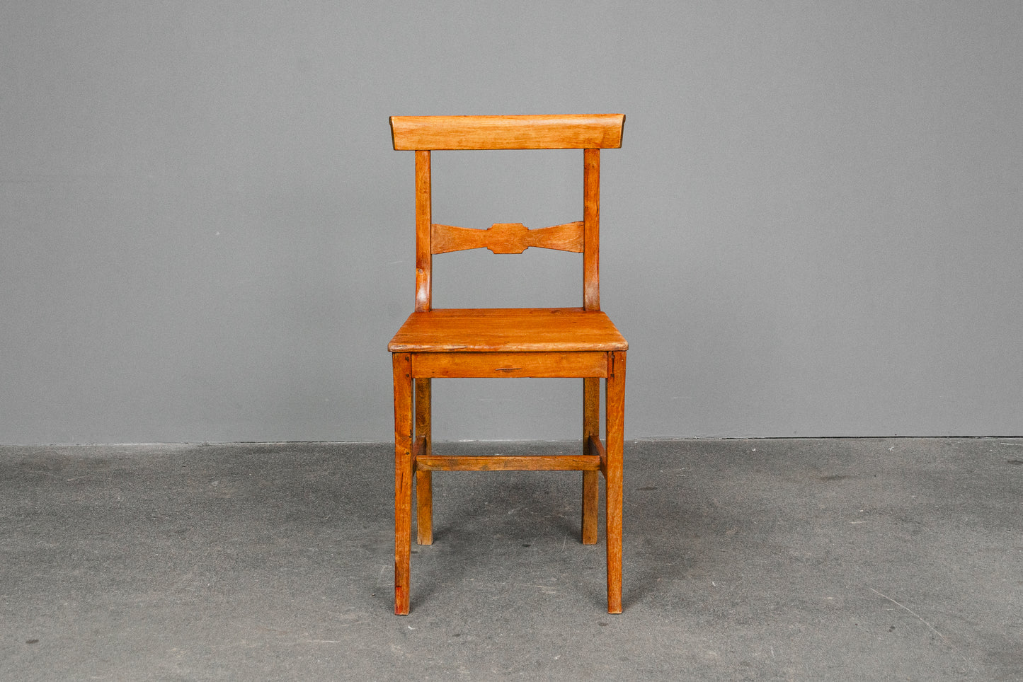 Schlichtes Paar Biedermeier Stühle