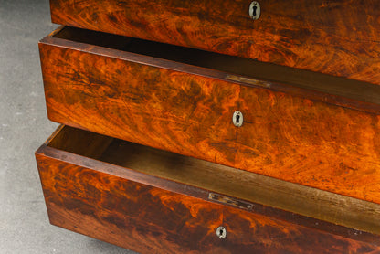Wunderschönes Dänisches Chiffonier